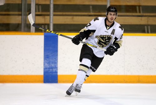 Manitoba Bisons' Jordan DePape, during warmup at the University of Manitoba, Friday, January 15, 2016. (TREVOR HAGAN/WINNIPEG FREE PRESS)