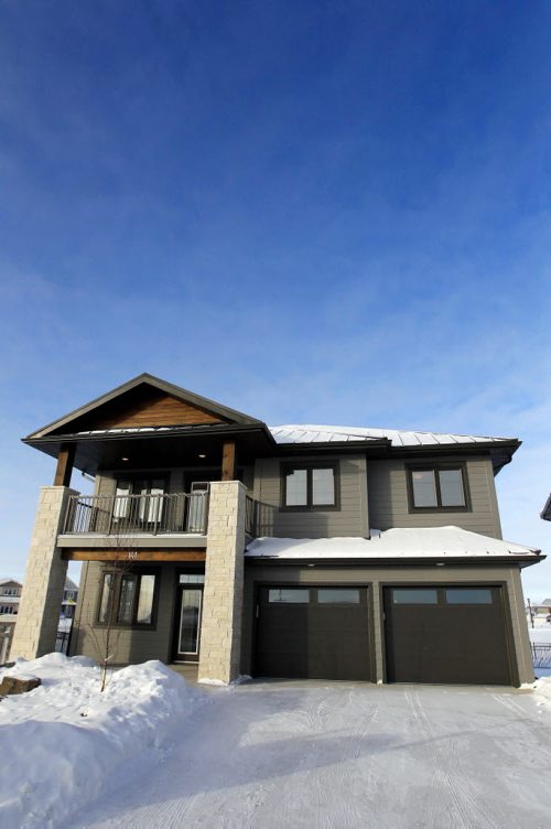 NEW HOMES - 141 Willow Creek Road in Bridgwater Trails. BORIS MINKEVICH / WINNIPEG FREE PRESS January 18, 2016