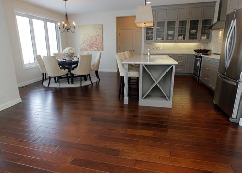 NEW HOMES - 141 Willow Creek Road in Bridgwater Trails. Back kitchen and kitchen eating area. BORIS MINKEVICH / WINNIPEG FREE PRESS January 18, 2016