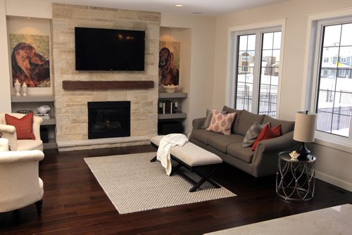 NEW HOMES - 141 Willow Creek Road in Bridgwater Trails. Livingroom. BORIS MINKEVICH / WINNIPEG FREE PRESS January 18, 2016