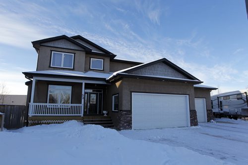 USED HOMES - 50 Sterling Avenue in St. Vital. BORIS MINKEVICH / WINNIPEG FREE PRESS January 19, 2016