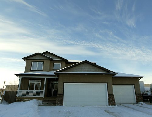 USED HOMES - 50 Sterling Avenue in St. Vital. BORIS MINKEVICH / WINNIPEG FREE PRESS January 19, 2016