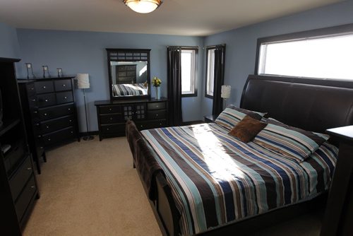 USED HOMES - 50 Sterling Avenue in St. Vital. Master bedroom. BORIS MINKEVICH / WINNIPEG FREE PRESS January 19, 2016