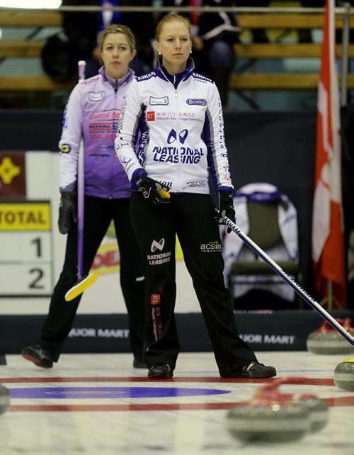 Michelle Montford, left, and Kristy McDonald during the 2016 Scotties Tournament of Hearts in Beausejour, Friday, January 22, 2016. (TREVOR HAGAN/WINNIPEG FREE PRESS)