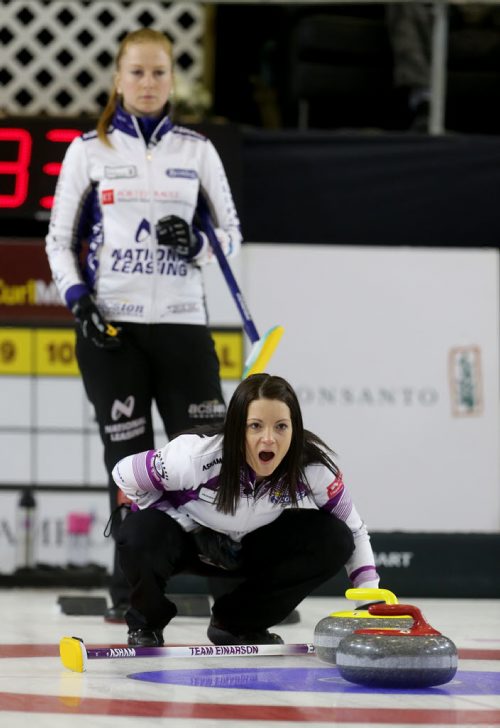 Kerri Einarson instructs her sweepers as Kristy McDonald looks on during the 1 vs 1 playoff game during the 2016 Scotties Tournament of Hearts in Beausejour, Saturday, January 23, 2016. (TREVOR HAGAN/WINNIPEG FREE PRESS)