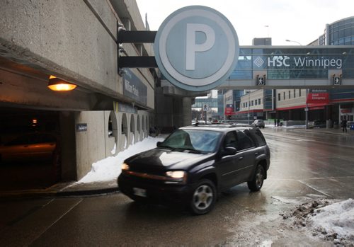 Entrance to  the William multi-level parkade near the Heath Sciences Centre-See Larry Kusch Saturday Special story- Jan 29, 2016   (JOE BRYKSA / WINNIPEG FREE PRESS)