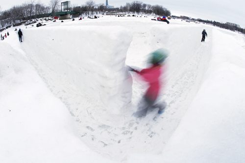 January 31, 2016 - 150914  -  Children play in a snow maze on the Red River at the Forks Sunday, January 31, 2016.  John Woods / Winnipeg Free Press