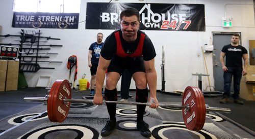 Dominic Picard competes in the dead lift during the Manitoba Powerlifting Association event at the Brickhouse Gym, Saturday, February 6, 2016. The event was 3 events, bench press, squat and deadlift. (TREVOR HAGAN/WINNIPEG FREE PRESS)