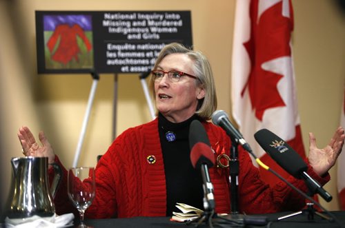 Carolyn Bennett, Minister of Indigenous and Northern Affairs at media conference in Winnipeg Monday to discuss the meeting with family members and loved ones of Missing and Murdered Indigenous Women and Girls. Mary Agnes Welch story Wayne Glowacki / Winnipeg Free Press Feb.8 2016