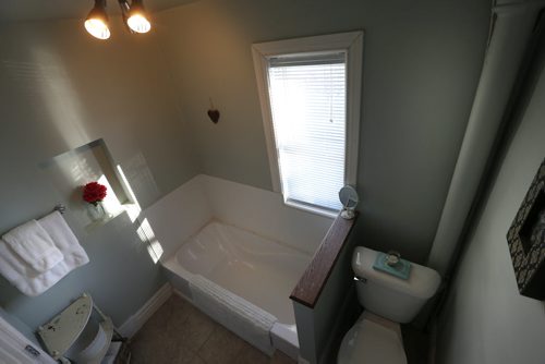 Homes. 288 Traverse Avenue in St. Boniface. The bathroom on the second floor.  The realtor is Eric Neumann. Todd Lewys story Wayne Glowacki / Winnipeg Free Press Feb.9 2016