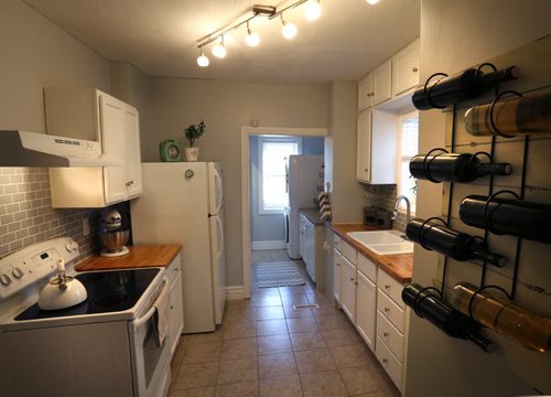 Homes. 288 Traverse Avenue in St. Boniface.  The kitchen. The realtor is Eric Neumann. Todd Lewys story Wayne Glowacki / Winnipeg Free Press Feb.9 2016