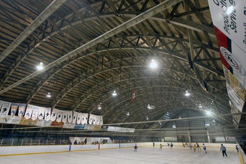 JOE BRYKSA / WINNIPEG FREE PRESSFoxwarren, Manitoba, Foxwarren Recreation rink-, February 16, 2016.( See Randy Turner rural hockey rinks 49.8 story)