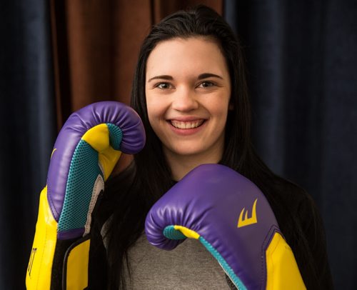 MIKE DEAL / WINNIPEG FREE PRESS Calli Vanderaa, 17, has taken up boxing since she was shot last year. See Gord Sinclair story 160217 - Wednesday, February 17, 2016