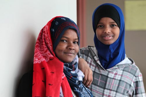 Ruth Bonneville / Winnipeg Free Press Photos General Wolfe School classmates Ridwan Arab (right) and Ruweda Mohamed from Somalia for upcoming story on EAL class for newcomer kids run by Teacher Anita Reidls   by Carol Saunders.  Feb 16, 2016