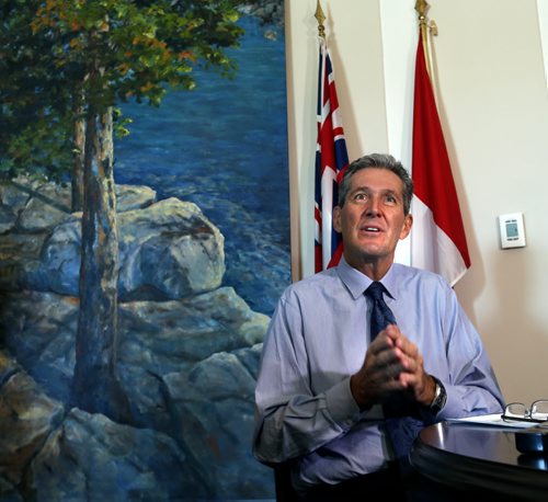 WAYNE GLOWACKI / WINNIPEG FREE PRESS  
  Opposition Leader Brian Pallister announces Tuesday his plan for energy efficiency and returning Manitoba to its position as a green leader. Larry Kusch March 1 2016