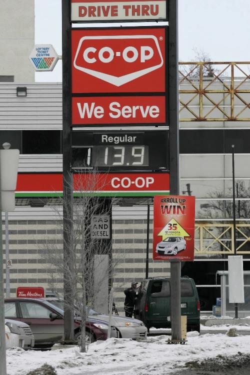 John Woods / Winnipeg Free Press / February 25, 2008 - 080225 - Gas prices are increasing in Winnipeg as seen at this station on Henderson Tuesday February 26, 2008.