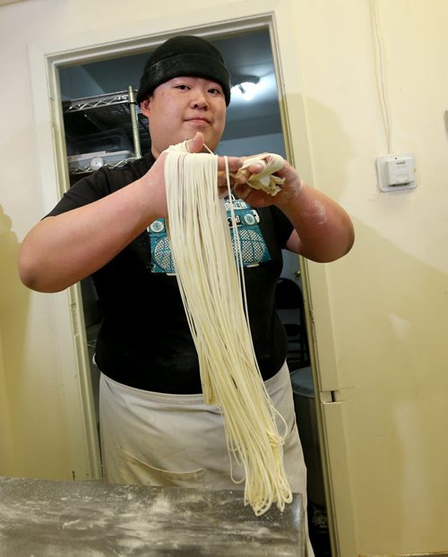 TREVOR HAGAN / WINNIPEG FREE PRESS Restaurant Review - Dancing Noodle. Chef Xiaofei Zuo makes noodles by hand and to order, Saturday, March 12, 2016. - FOR BART KIVES REVIEW