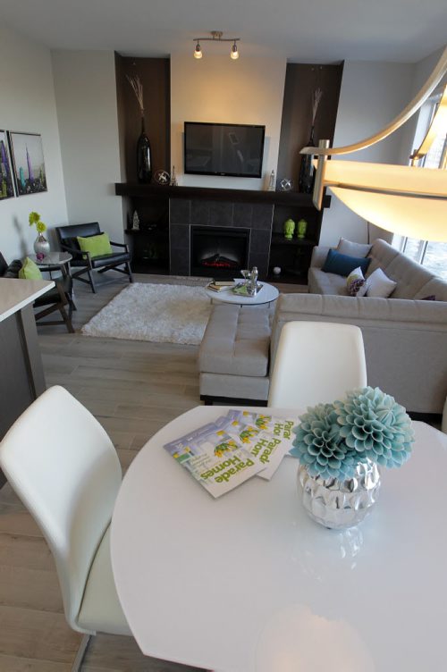 BORIS MINKEVICH / WINNIPEG FREE PRESS 140 Larry Vickar Drive West in Devonshire Village A & S Homes. living area. Photo taken March 14, 2016