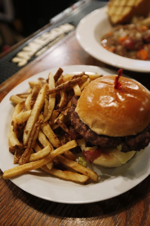 JOHN WOODS / WINNIPEG FREE PRESS Shannons Burger at Shannon's Irish Pub on Carlton Monday, March 13, 2016. Re: Sanderson