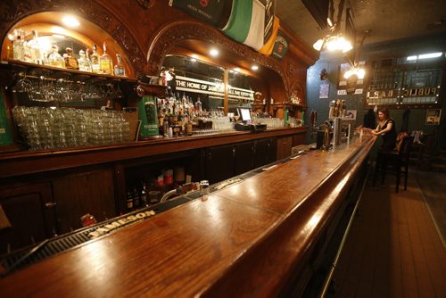 JOHN WOODS / WINNIPEG FREE PRESS Shannon's Irish Pub on Carlton Monday, March 13, 2016. Re: Sanderson