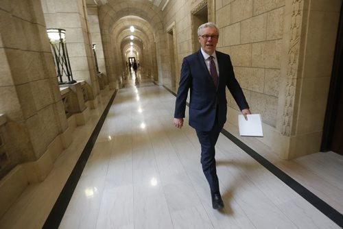 JOHN WOODS / WINNIPEG FREE PRESS Premier Greg Selinger makes his way to his office after a session to dissolve government at the Manitoba Legislature Tuesday, March 15, 2016.