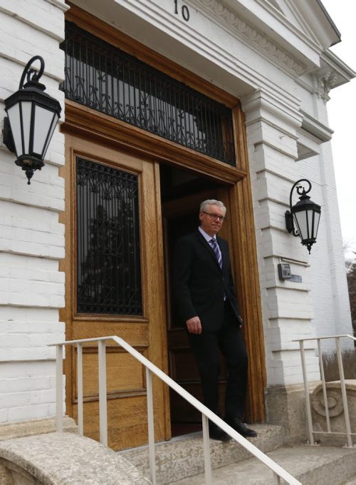 WAYNE GLOWACKI / WINNIPEG FREE PRESS  NDP Leader Greg Selinger leaves Government House Wednesday after visiting the Lt. Gov. of Mb. to call the 2016 provincial election. Kristin Annable  story March16 2016