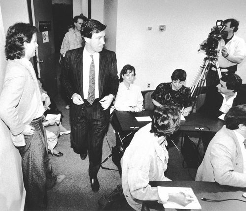 PHIL HOSSACK / WINNIPEG FREE PRESS  NDP Leader Gary Doer prepares to hold post-election news conference. April 28, 1988  1988 Manitoba Provincial Election