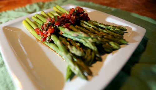 TREVOR HAGAN / WINNIPEG FREE PRESS Food Front. Asparagus with Vinagreta, Thursday, March 17, 2016.