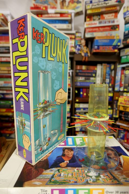 TREVOR HAGAN / WINNIPEG FREE PRESS A classic game, KERPLUNK, in the Mulvey flea market booth owned Rusty , Saturday, March 19, 2016. For Dave Sanderson 49.9 story