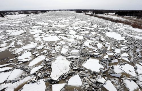 WAYNE GLOWACKI / WINNIPEG FREE PRESS     A view south from the Howard Pawley Bridge Tuesday showing the ice build up on the Red River. The bridge is north of Selkirk.Mb.  for #4 highway.  March 22 2016