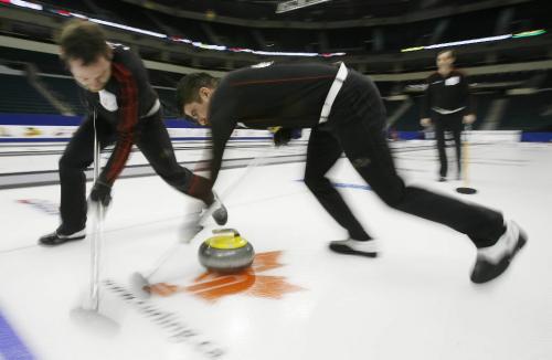 John Woods / Winnipeg Free Press / March 7/08- 080307  - Team Ontario curls at the Tim Horton's Brier in Winnipeg Friday March 7/08.