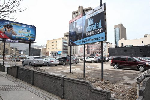 MIKE DEAL / WINNIPEG FREE PRESS  The parking where the future SkyCity / Fortress condo development will be at Graham Avenue & Garry Street.   160329 March 29, 2016