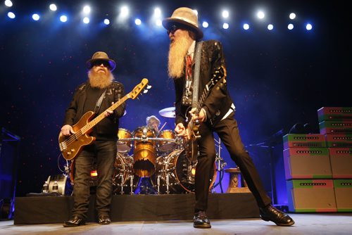 JOHN WOODS / WINNIPEG FREE PRESS ZZ Top performs in Winnipeg Tuesday, March 29, 2016.