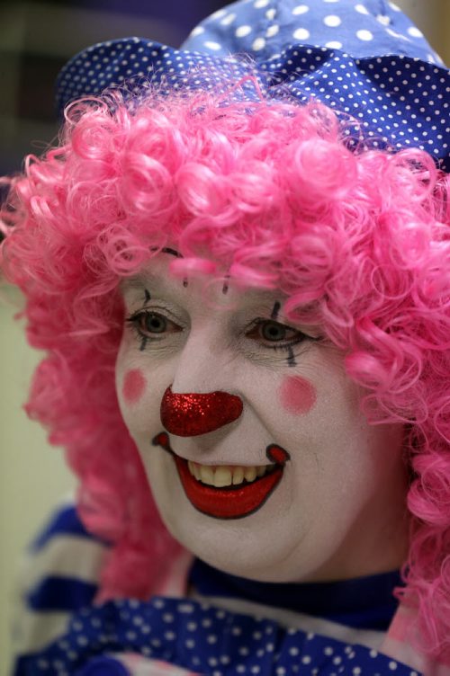 TREVOR HAGAN / WINNIPEG FREE PRESS Puff the Clown, during a rehearsal at Crescentwood Community Centre, Thursday, March 31, 2016. She and other members of the World Clown Association are having a show on April 23rd. 49.8 article for Dave Sanderson.