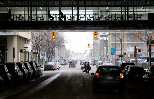 TREVOR HAGAN / WINNIPEG FREE PRESS Foot traffic on Fort near the Winnipeg Convention Centre, Saturday, April 2, 2016.