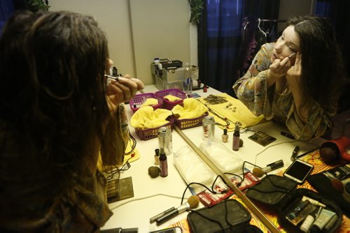 JOHN WOODS / WINNIPEG FREE PRESS Mary Bridget Davies, who plays Janis Joplin, prepares back stage prior to hitting the stage in A Night With Janis Joplin in Winnipeg Tuesday, April 5, 2016.