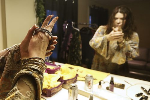 JOHN WOODS / WINNIPEG FREE PRESS Mary Bridget Davies, who plays Janis Joplin, prepares back stage prior to hitting the stage in A Night With Janis Joplin in Winnipeg Tuesday, April 5, 2016.