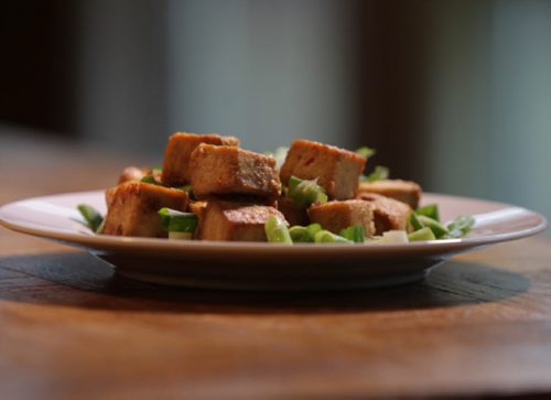 RUTH BONNEVILLE / WINNIPEG FREE PRESS  RECIPES RS Baked & marinated tofu. April15, 2015
