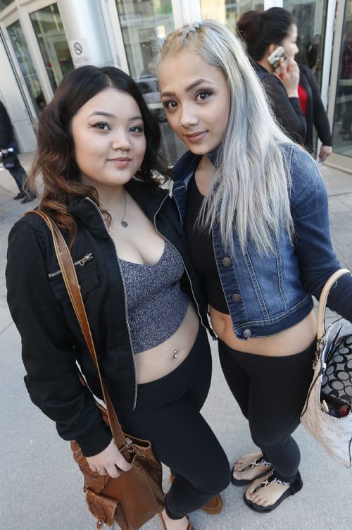 JOHN WOODS / WINNIPEG FREE PRESS Rihanna fans Lavanna (L) and Caley pose for a photo before heading into the show  Monday, April 18, 2016.