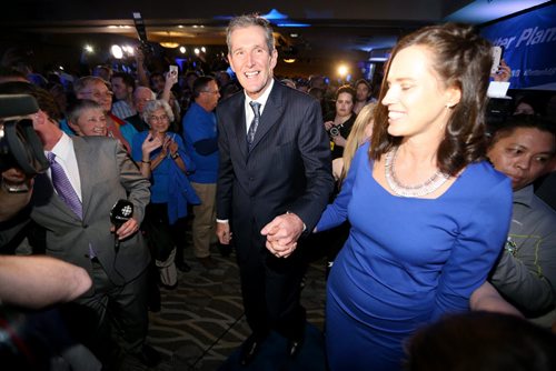 TREVOR HAGAN / WINNIPEG FREE PRESS Progressive Conservative leader, and Premier designate Brian Pallister, his wife Esther arrive to the party at CanadInns Polo Park, Tuesday, April 19, 2016.