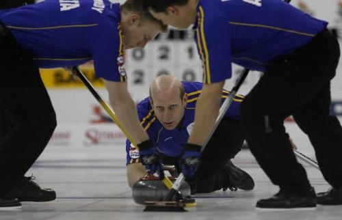 John Woods / Winnipeg Free Press / March 14/08- 080314  -  Alberta's Kevin Martin defeated Saskatchewan's Pat Simmons 8-7 in a playoff game at the 2008 Tim Hortons Brier in Winnipeg Friday March 14, 2008.