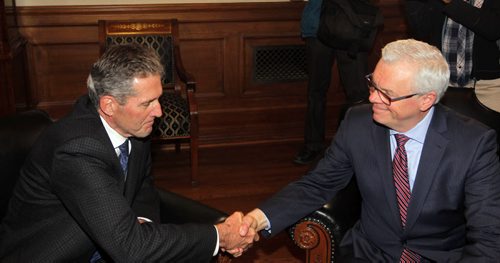 BORIS MINKEVICH / WINNIPEG FREE PRESS Brian Pallister and Greg Selinger meet in the Premiers office. April 20, 2016