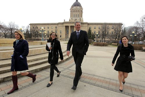 BORIS MINKEVICH / WINNIPEG FREE PRESS Brian Pallister had a press conference on the south side of the Leg today. April 20, 2016