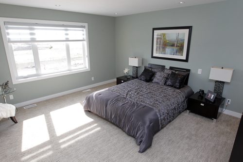 BORIS MINKEVICH / WINNIPEG FREE PRESS NEW HOMES - 125 Willow Creek Road. Master bedroom. April 25, 2016