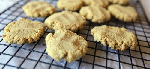 BORIS MINKEVICH / WINNIPEG FREE PRESS Recipe Swap - Easy gluten free cookies. April 29, 2016