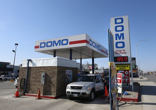 WAYNE GLOWACKI / WINNIPEG FREE PRESS   The Domo gas bar on McPhillips St. near Mapleglen Dr.   Kelly Taylor story.     May 5  2016