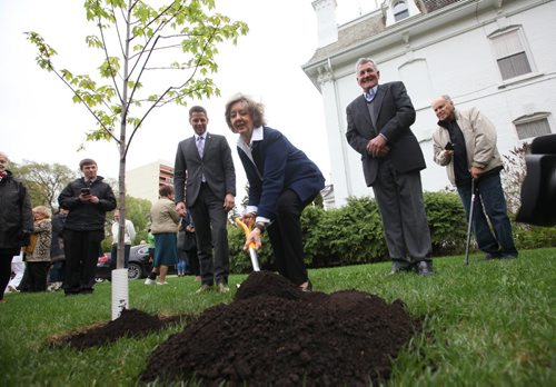 RUTH BONNEVILLE / WINNIPEG FREE PRESS  Living tribute: Lt.-Gov. Janice Filmon, Winnipeg Mayor Brian  Bowman and Wilbert Ronald with Jeffries Nurseries take part planting a first-of-its-kind Manitoba red maple tree at Government House Thursday to recognize award recipients and those who have contributed to the overall quality of life in Manitoba through their volunteerism and other good works. The hardy tree was developed through crossbreeding by Wilbert Ronald of Jeffries Nurseries by combining western maples with bright red eastern maples represented on our national flag.    May 12, , 2016