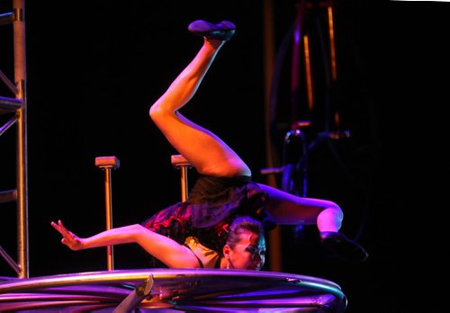 RUTH BONNEVILLE / WINNIPEG FREE PRESS  A contortionist performs on the top of an 18-foot, pedal-powered Gantry Crane while performing in the  Cirque Mechanics at WSO Friday night.  The show combines combines acrobats, aerialists, trapeze artists,  contortionists and an 18-foot, pedal-powered Gantry Crane with music by Tchaikovsky, Strauss, Copland, and Ravel at WSO Friday evening.    Cirque Mechanics was founded in 2004 by German wheel artist Chris Lashua and with its innovative mechanical staging and inspiring storytelling.    May 13, , 2016
