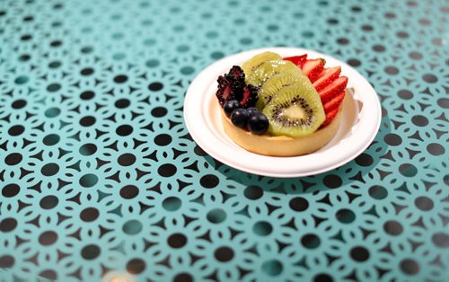 TREVOR HAGAN / WINNIPEG FREE PRESS Fruit tart at La Belle Baguette, for Bart Kives restaurant review, Saturday, May 14, 2016.