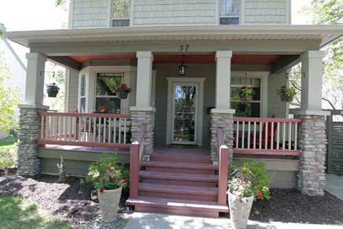 BORIS MINKEVICH / WINNIPEG FREE PRESS 37 Lawndale Avenue in the Norwood Flats. Front stonework is exquisite. May 17, 2016.